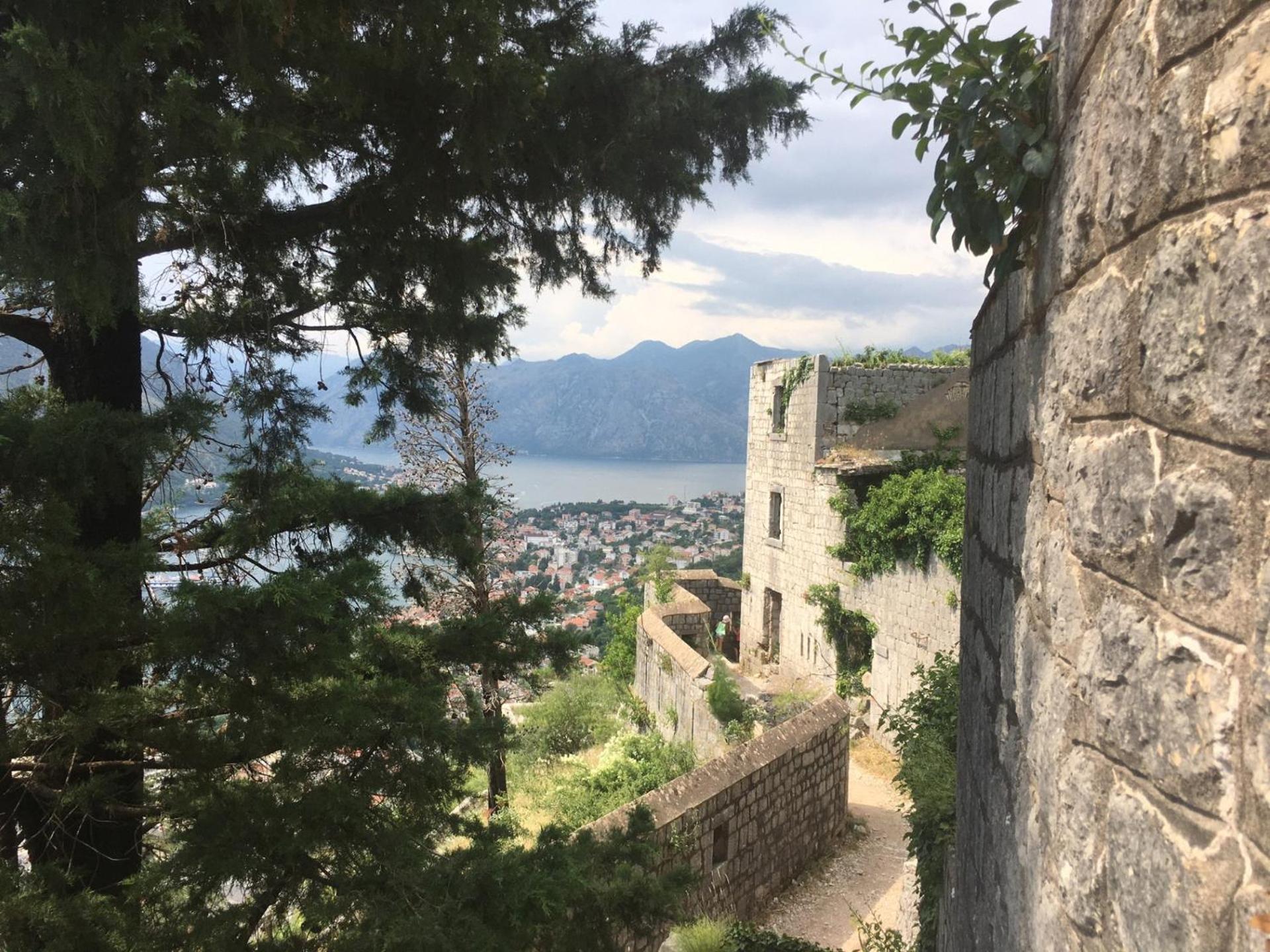 Charming Apartment In Kotor Luaran gambar